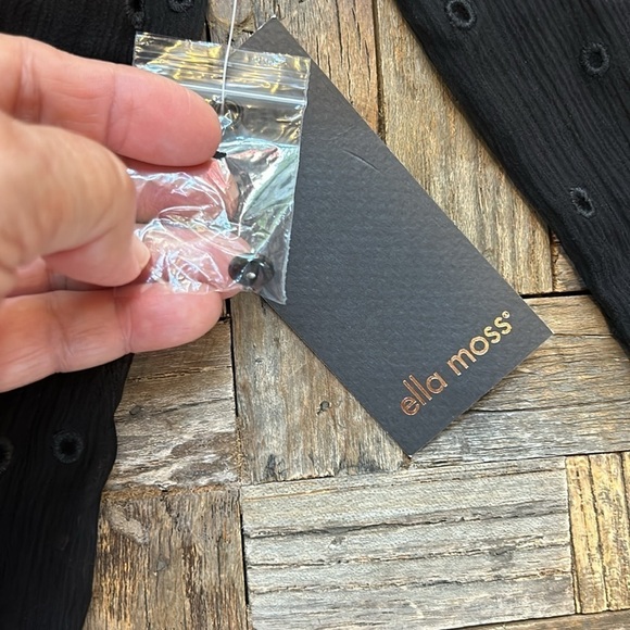 Ella Moss Black Silk Crepe Layered Crepe Embroidered Top Size Small NWT - Picture 9 of 12